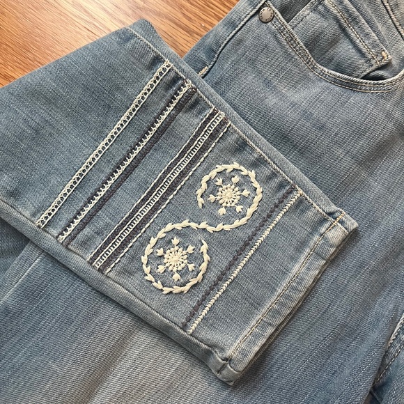 PAIGE skinny jeans with embroidered bottoms - Picture 2 of 4